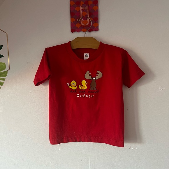 EUC 4T ‘Duck, Duck, Moose?!’ Quebec tshirt little boys girls souvenir - Picture 2 of 8